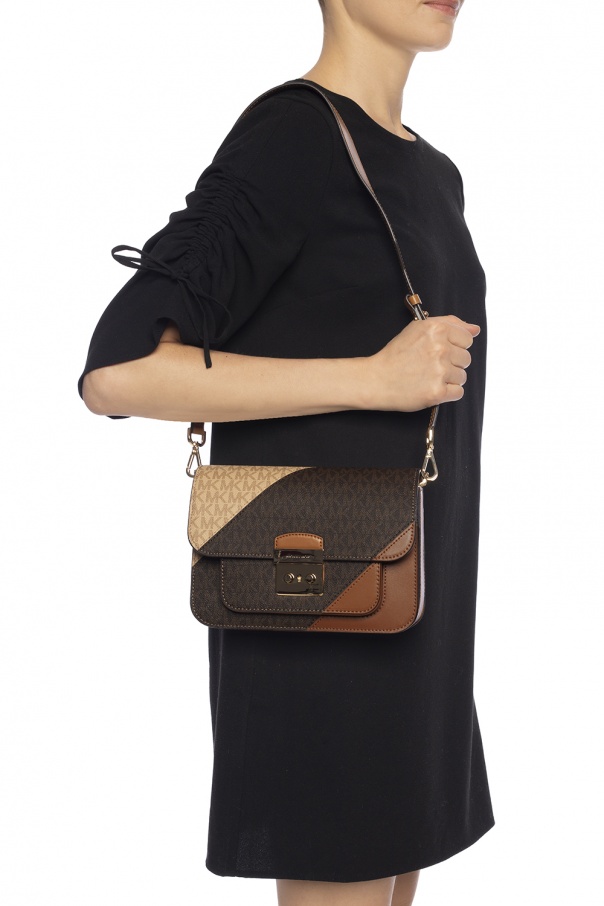 Michael kors draw strip shoulder bag in black